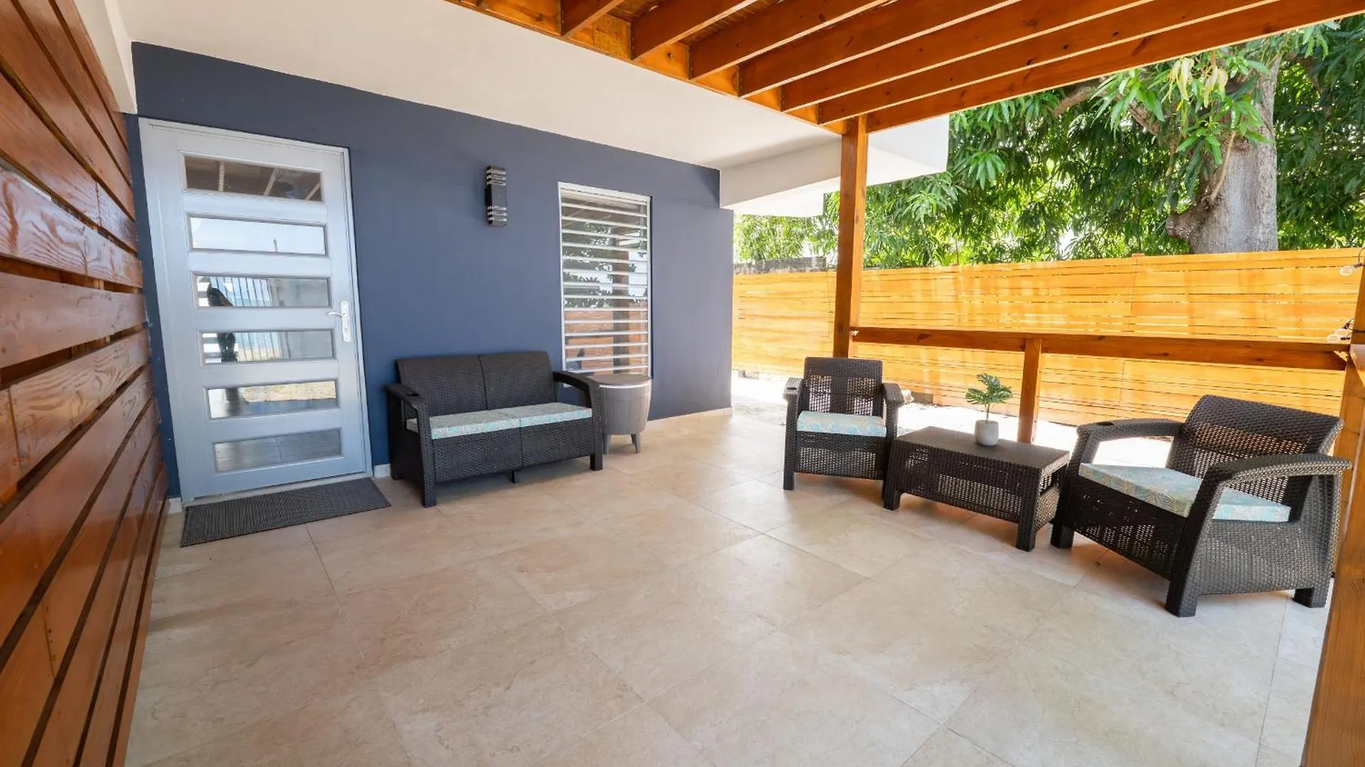 Oceanfront 5Br Oasis W Decks & Direct Beach Access Mayaguez