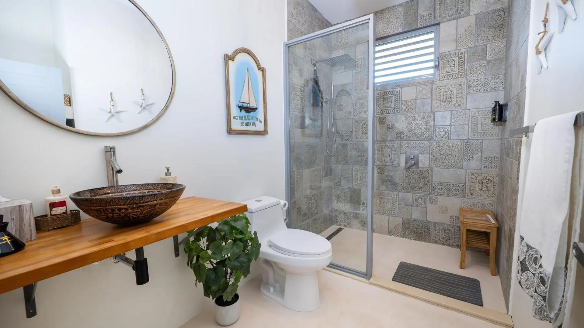 Oceanfront 5Br Oasis W Decks & Direct Beach Access Mayagüez Portoriko