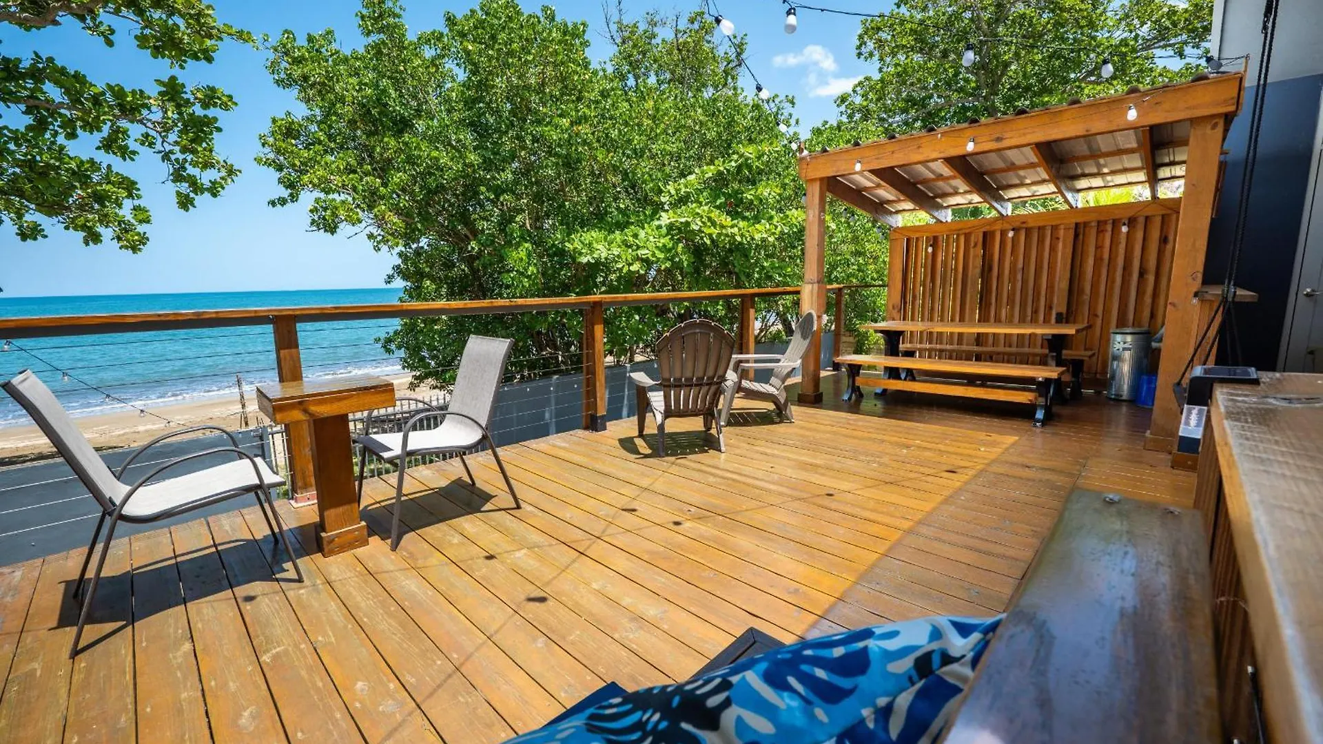 Oceanfront 5Br Oasis W Decks & Direct Beach Access Mayagüez